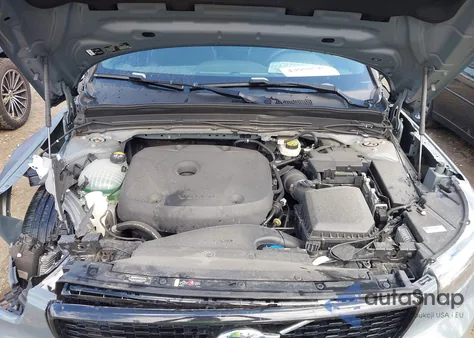 2021 Volvo Xc40 T5 R-Design from USA, damaged, VIN YV4162UM5M2470656